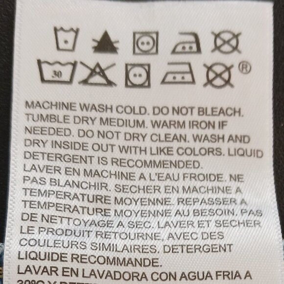 Levi's Signature Mid Rise Denim Jean Shorts, Lt. Wash, Distressed Size 12 - W31 - Picture 15 of 15